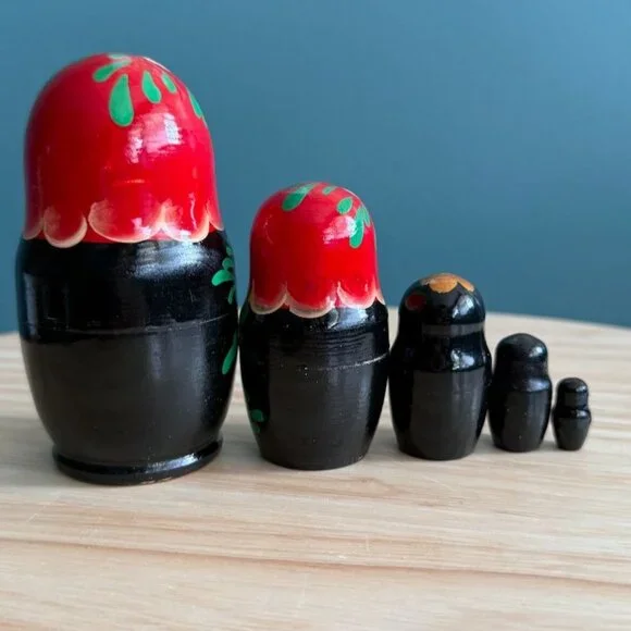 Russian Matryoshka Nesting Dolls Hand-Painted Wooden Set Of 5 Floral Red Black - Picture 8 of 8